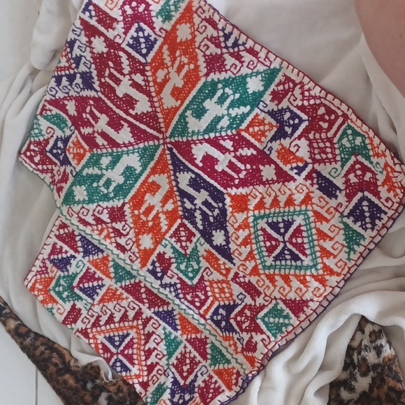 Quechquemitl Cape Mexico, hand sewn,  hand embroidered - Picture 1 of 5